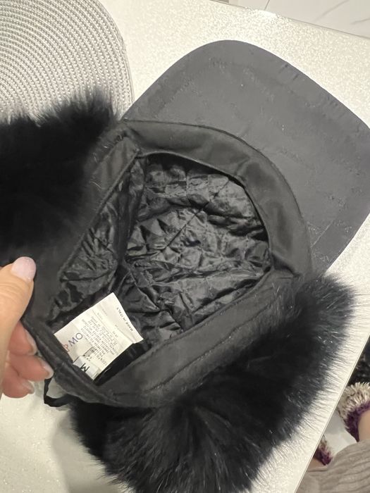Moncler хутряна шапка кепка оригінал