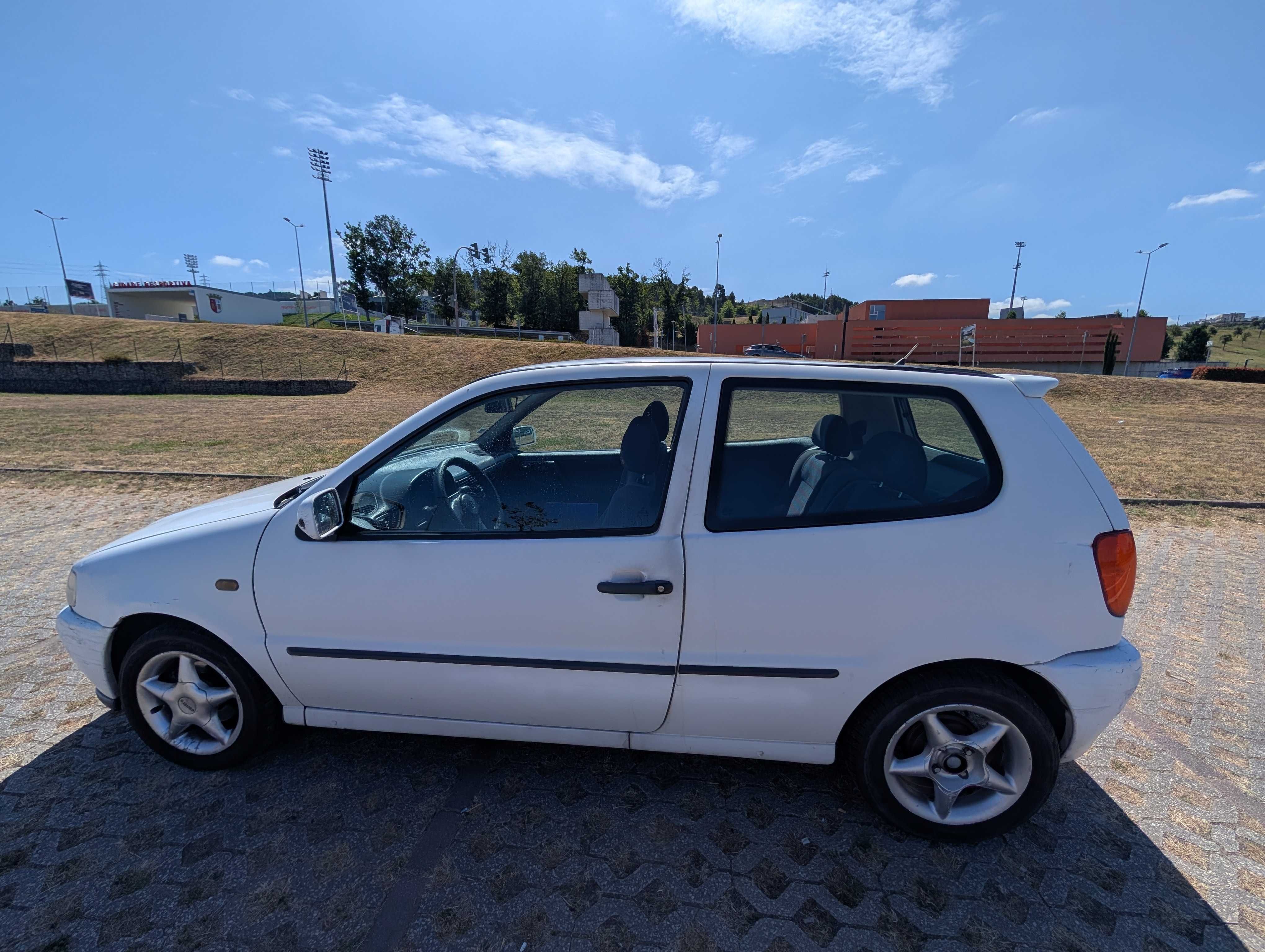 Volkswagen Polo 1.4 16v (1996) - 3 Portas