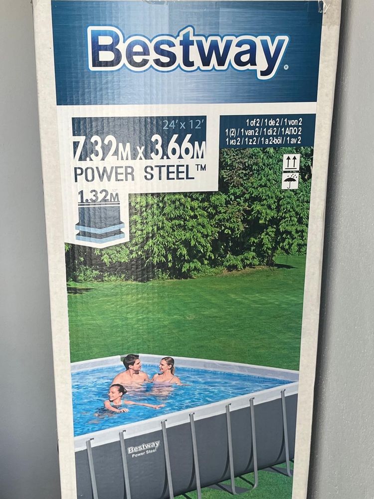 Piscina Bestway Power Steel 7,32m x 3,66m - como nova