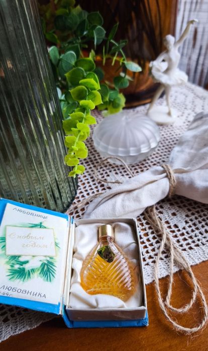 Статуэтка фигурка шкатулка пресс папье флакон старинное стекло Мальцов