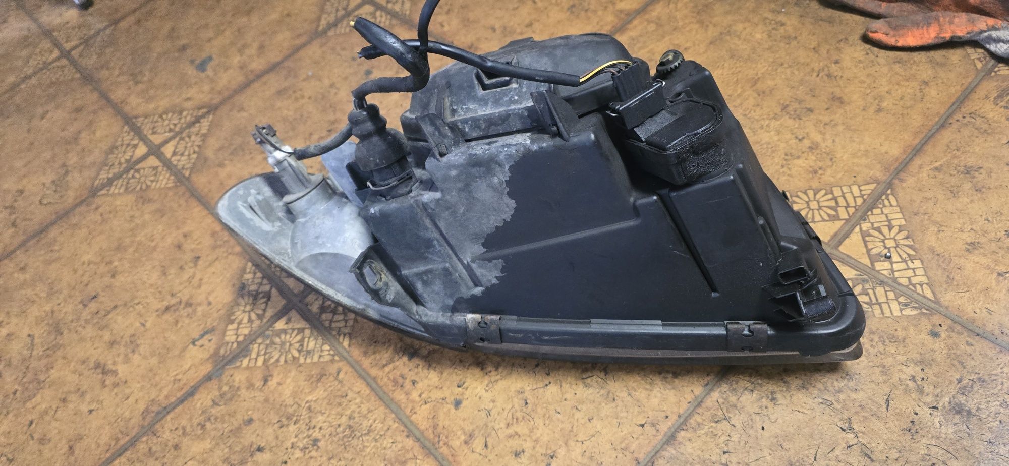Lampa lewa przód przednia kierunkowskaz Audi A4 B5