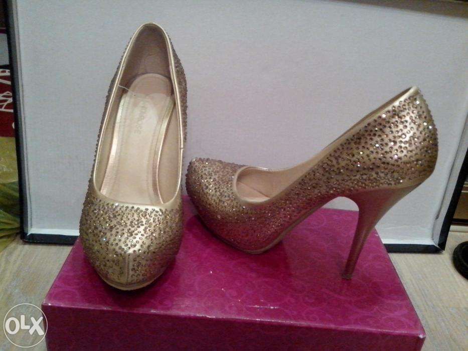 Вечірнє шифонове плаття