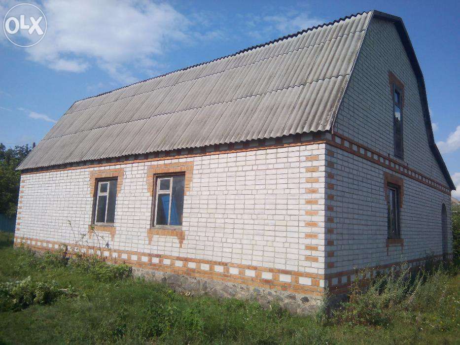 Большой частный дом с земельным участком 0,25 га в Полтавской области
