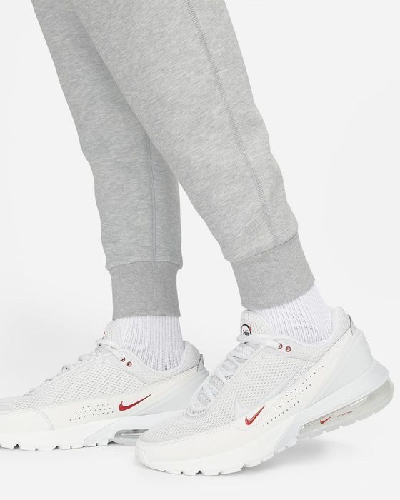 США! Спортивні штани Nike Tech Fleece Jogger (XS по 4XL) (FB8002-063)