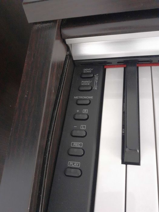 Pianino cyfrowe Yamaha + siedzisko
