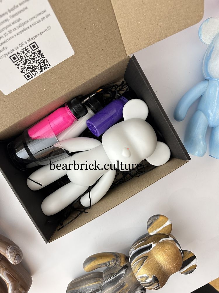 Флюїдний ведмедик, bearbrick, fluidbear 23 см