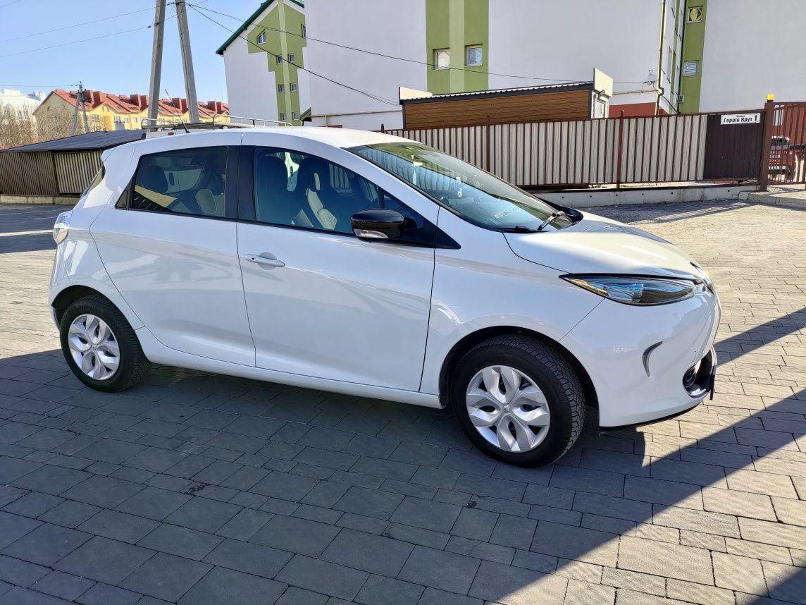 Продам Renault Zoe 2018