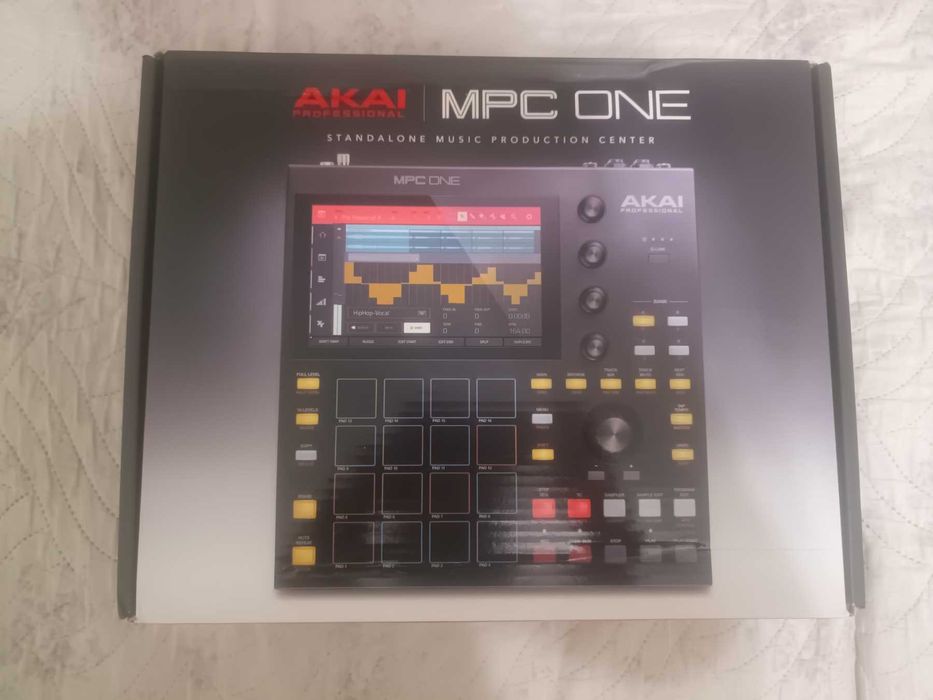 Новий akai MPC one зі США