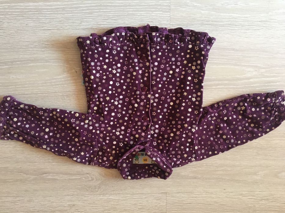 Платье на девочку,в отличном состоянии.