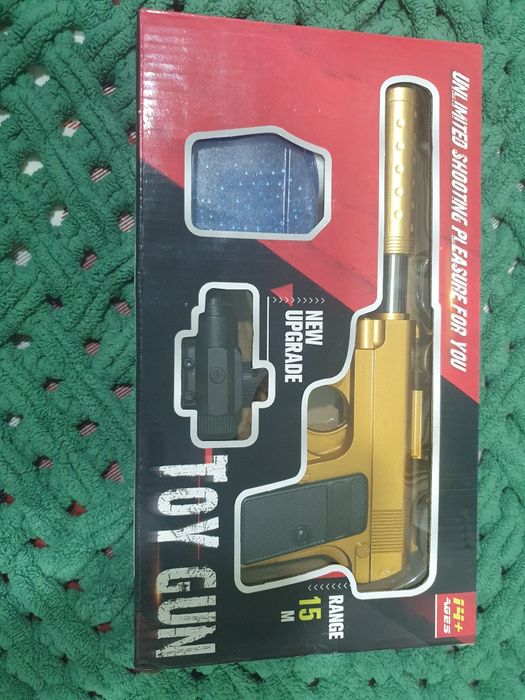 Іграшковий пістолет з силіконовими кульками