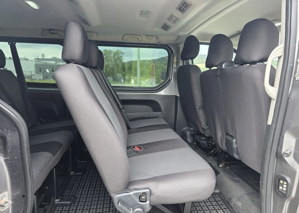Opel Vivaro 2015