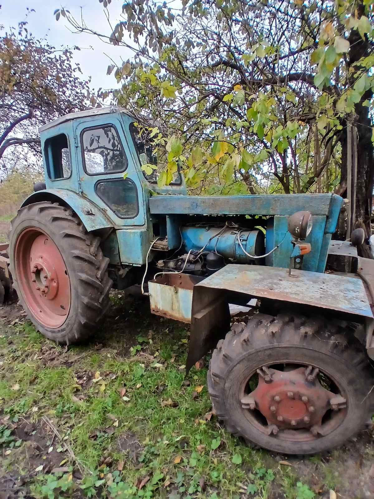 Продам  трактор Т-40