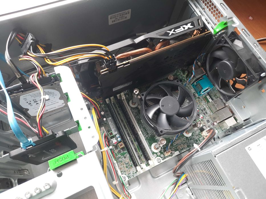 современный игровой cистемный блок, компьютер, тихий мощный