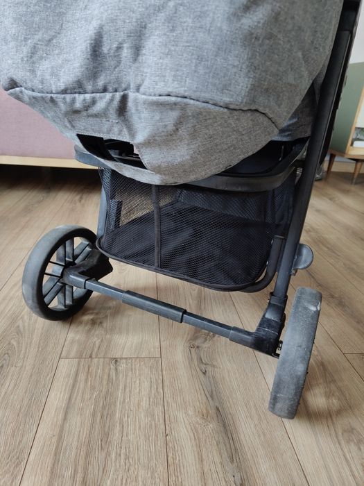 Lekka, szara spacerówka 4baby Moody