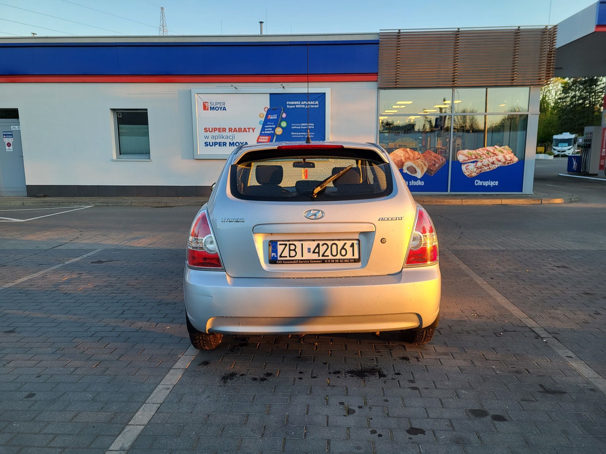 Hyundai Accent 1.4 Benzyna | Zadbany | Bezwypadkowy |