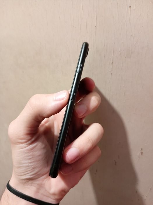 Продам iPhone 7 256gb срочно