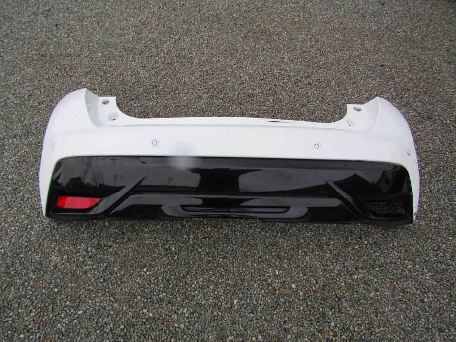 Para-choques tras Honda Civic 5 portas ano 2017 (ver detalhes)