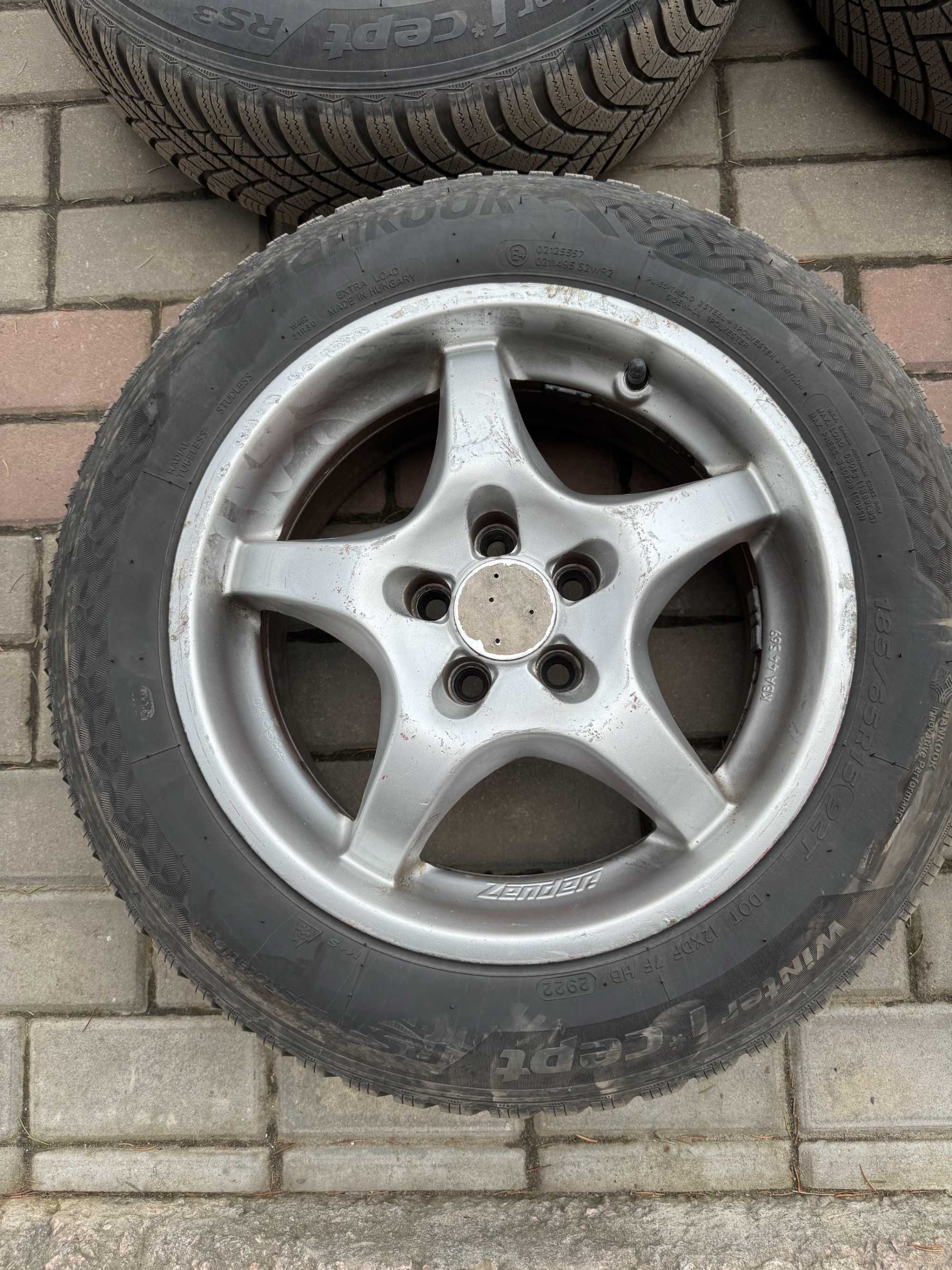 Зимняя резина шины Hankook Winter I*Cept RS3 185/65R15 92T колеса
