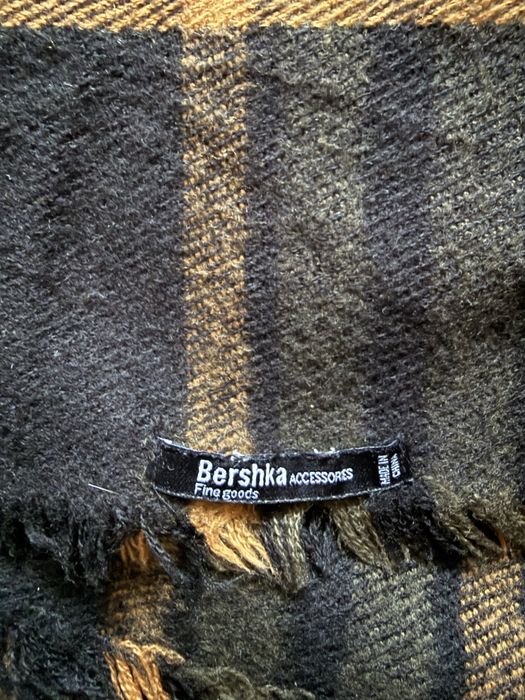 Duży szalik chusta koc Bershka krata czarno-pomarańczowa 140x140 cm