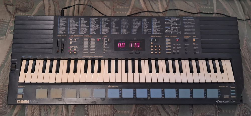 Yamaha PSS-680. Легендарный синтезатор в рабочем состоянии 1985г.