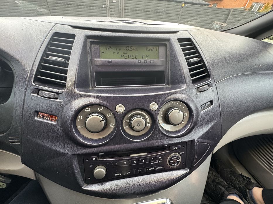 mitsubishi grandis 2004 рік