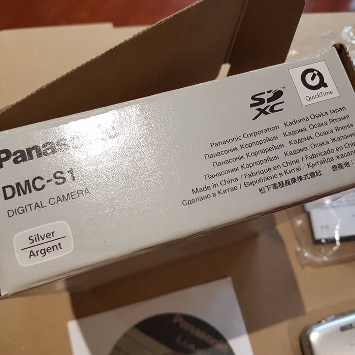 etui futerał smycz płyta cd aparat opakowanie panasonic lumix dmc-s1