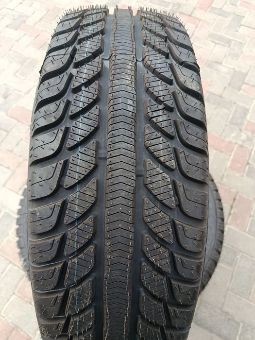 205 60 16 шини нові