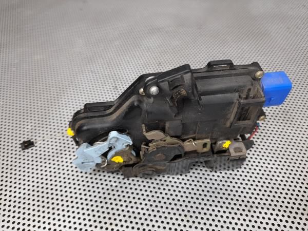 Fechadura / fecho porta trás esquerdo SEAT Altea (5P1)