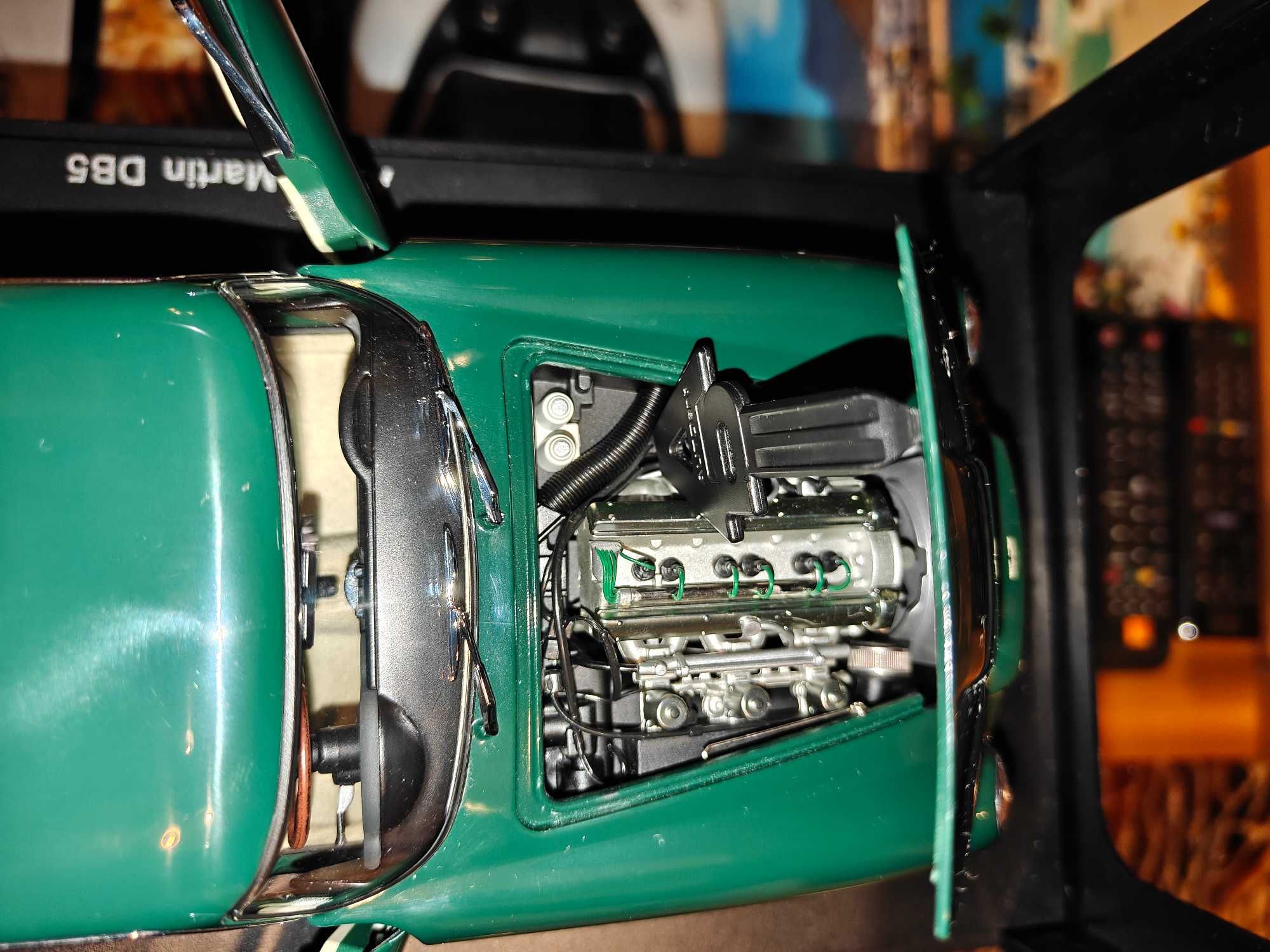 Autoart Aston Martin DB5 Millenium 1:18