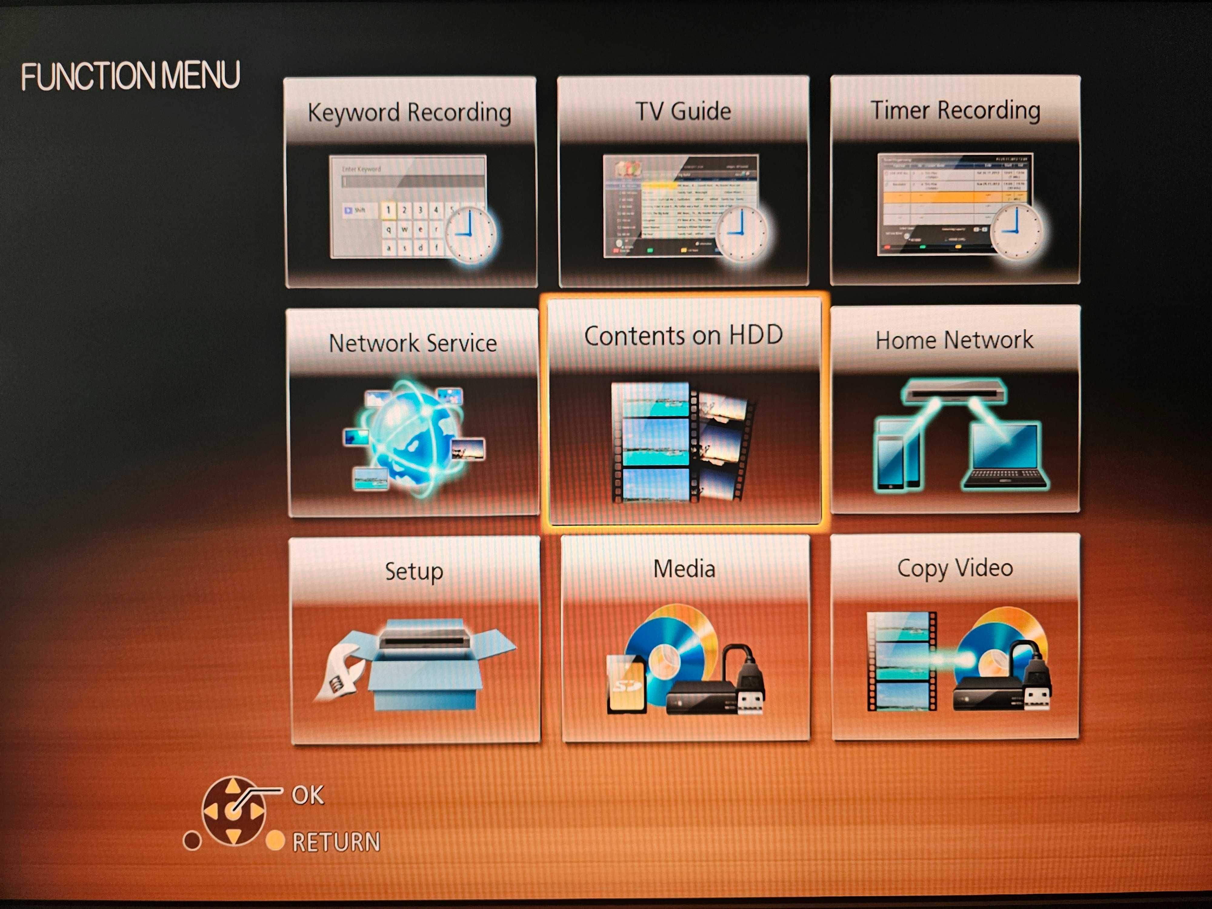 Blu-Ray DVD рекордер Panasonic DMR-BST855 SAT, WiFi, LAN, USB, DLNA