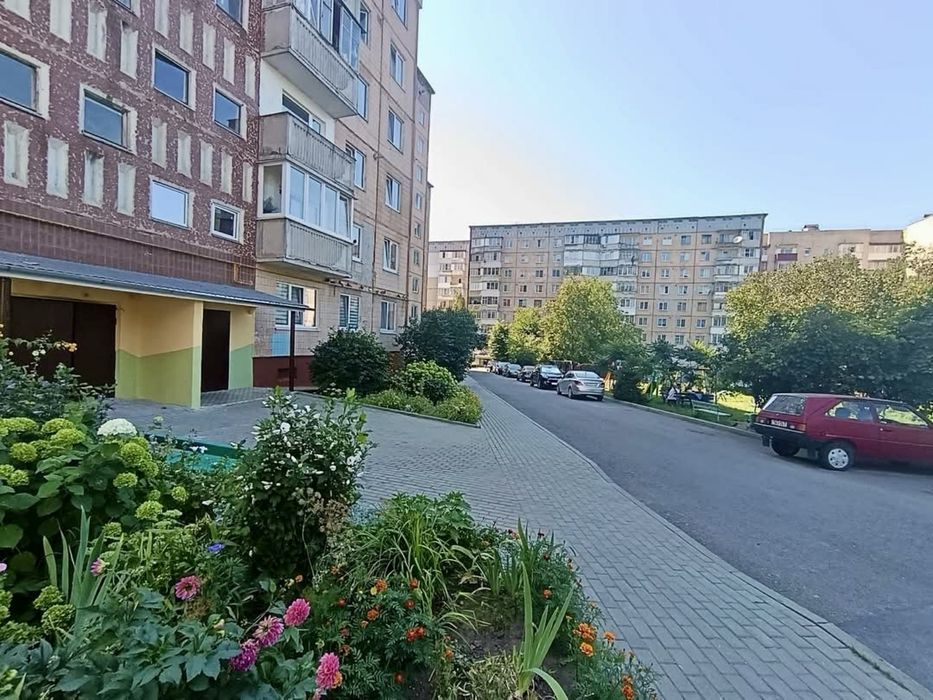 Продається 1км квартира, вул. Тарнавського