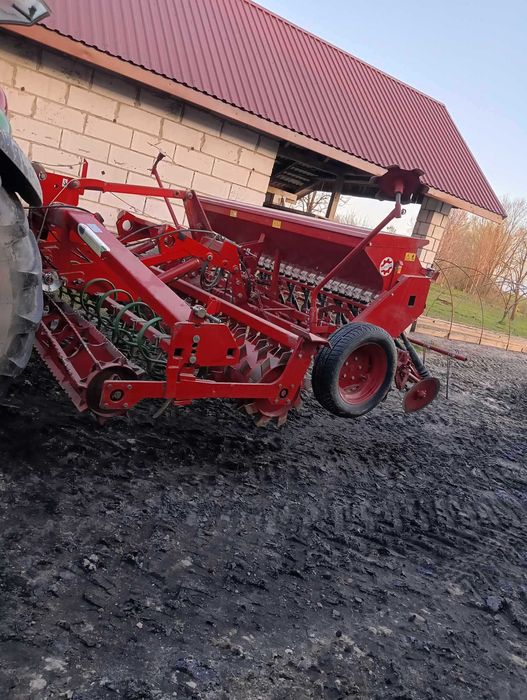 Agregat uprawowo siewny UNIA FAMAROL,  nie siewnik FAMAROL