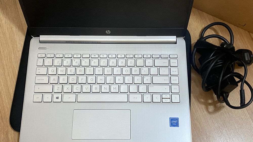 Laptop HP 14s 64gb