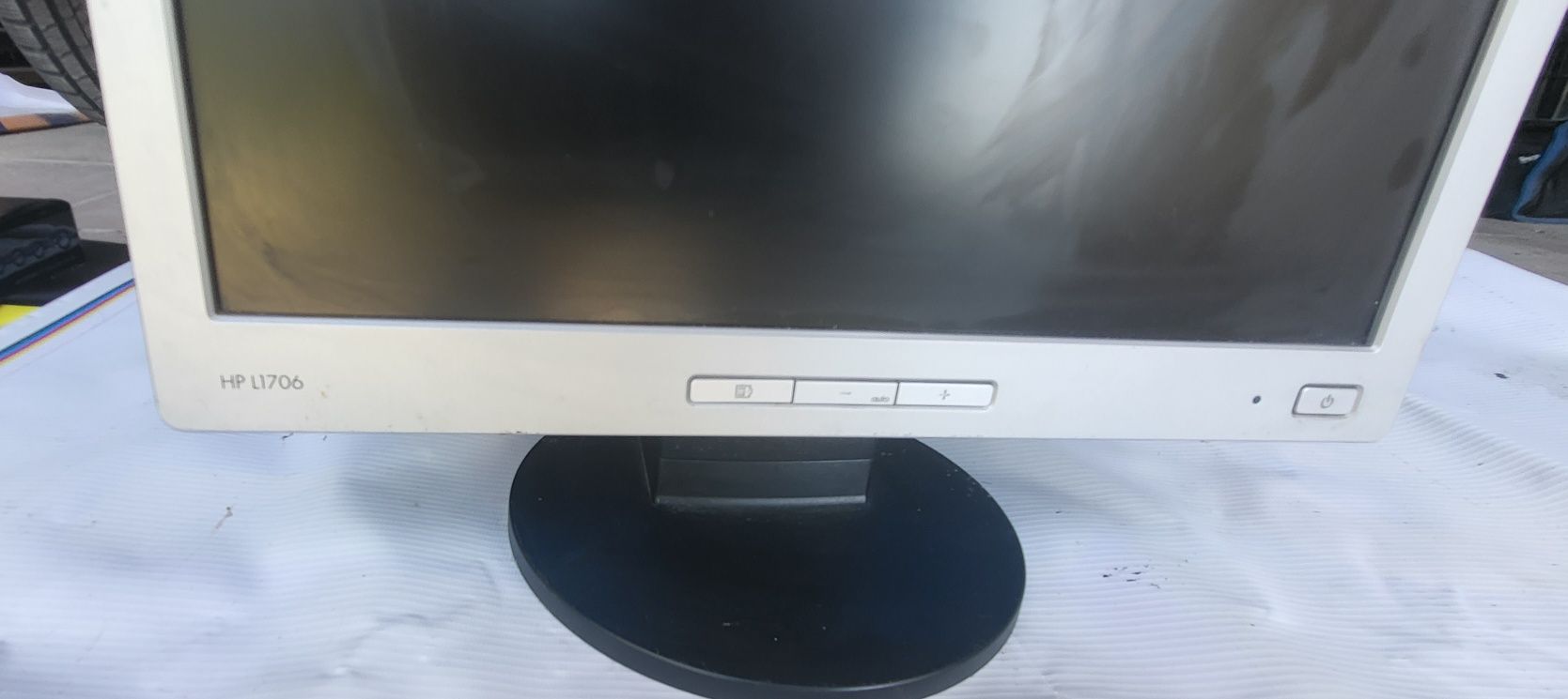 Monitor HP L1706