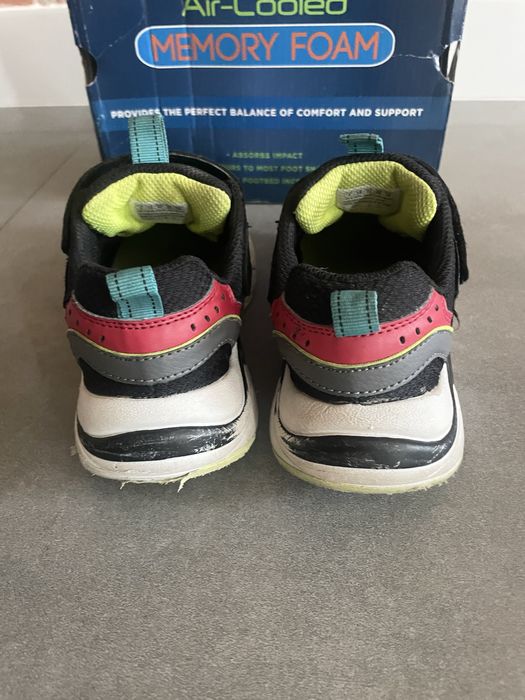 Кросівки skechers 32 розмір