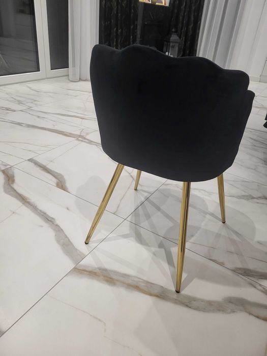 Krzesła welurowe muszelka z poduszką