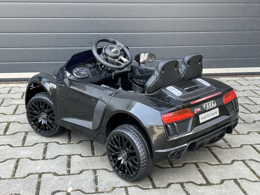 Auto na akumulator AUDI R8 Spyder USB,SKÓRA,EVA czarne