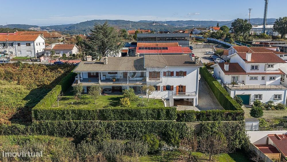 Moradia T4 para venda