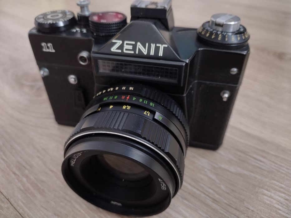 Aparat Zenit 11 analogowy sprawny.wysylka gratis