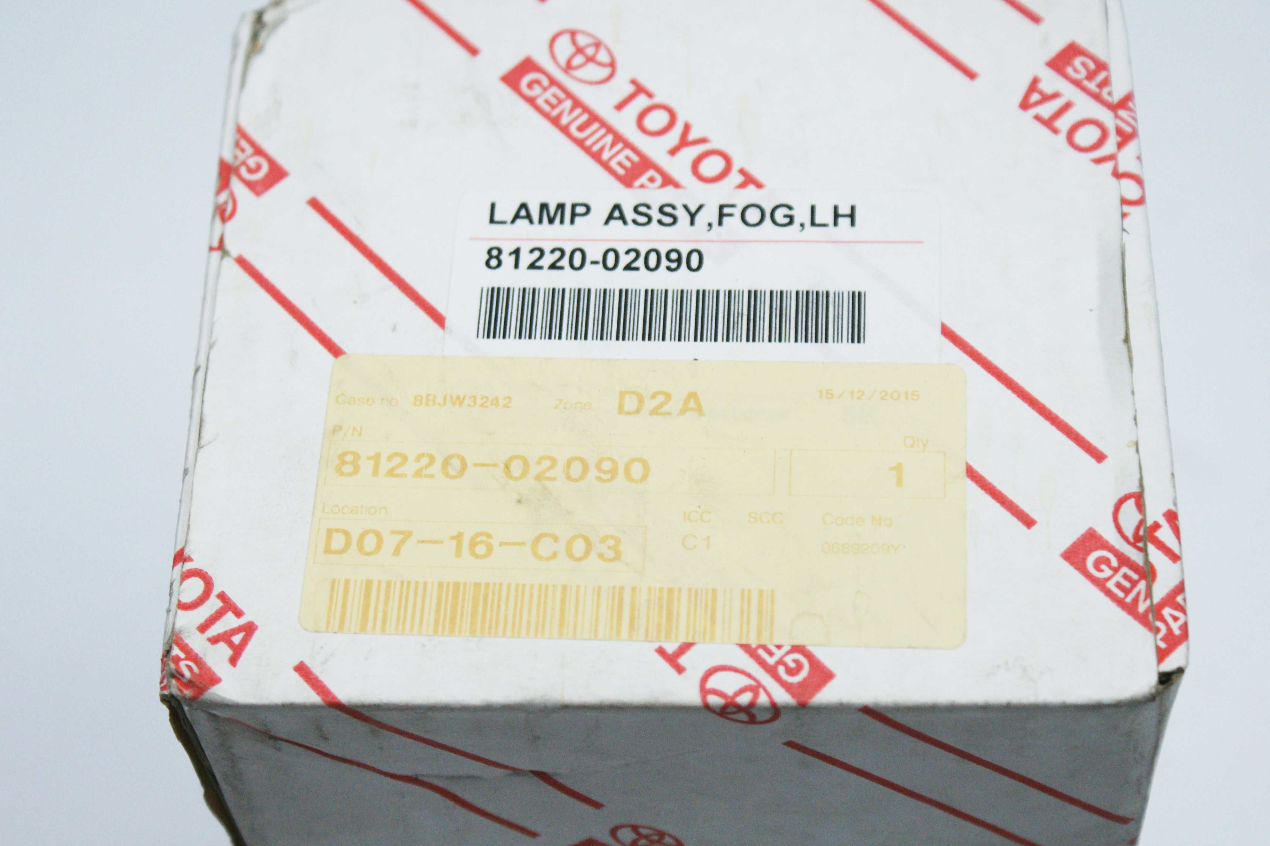 Halogen lewy OE Toyota Corolla E12 Corolla Verso NOWY oryginalny