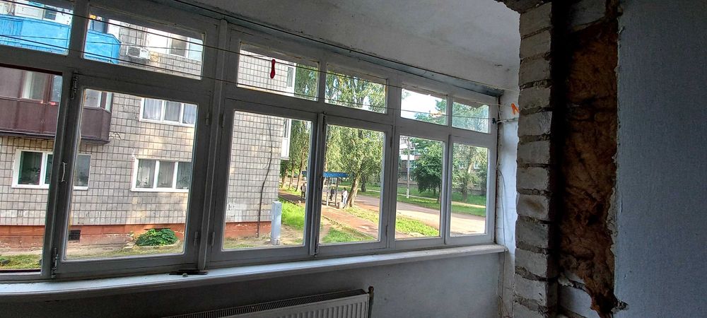 Продам деревяне вікно в  хорошому стані