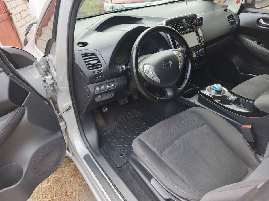 Nissan leaf 2014 Вебасто, рестайлінг.