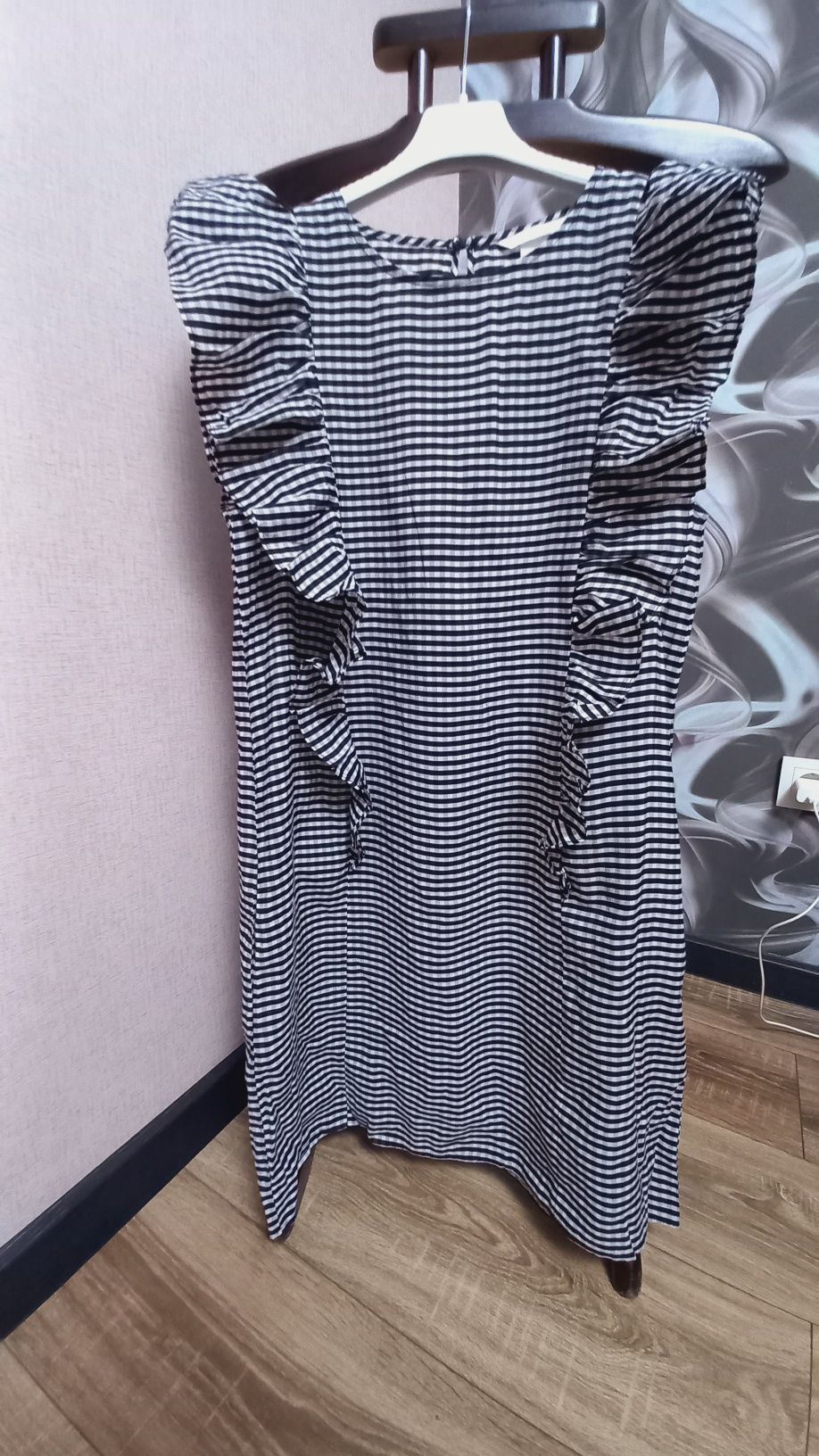 Женское платье H&M
