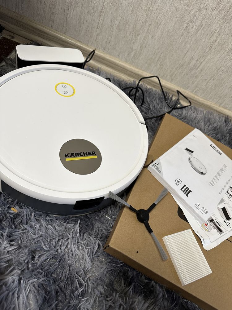 Робот-пилосос миючий Karcher RCV 2