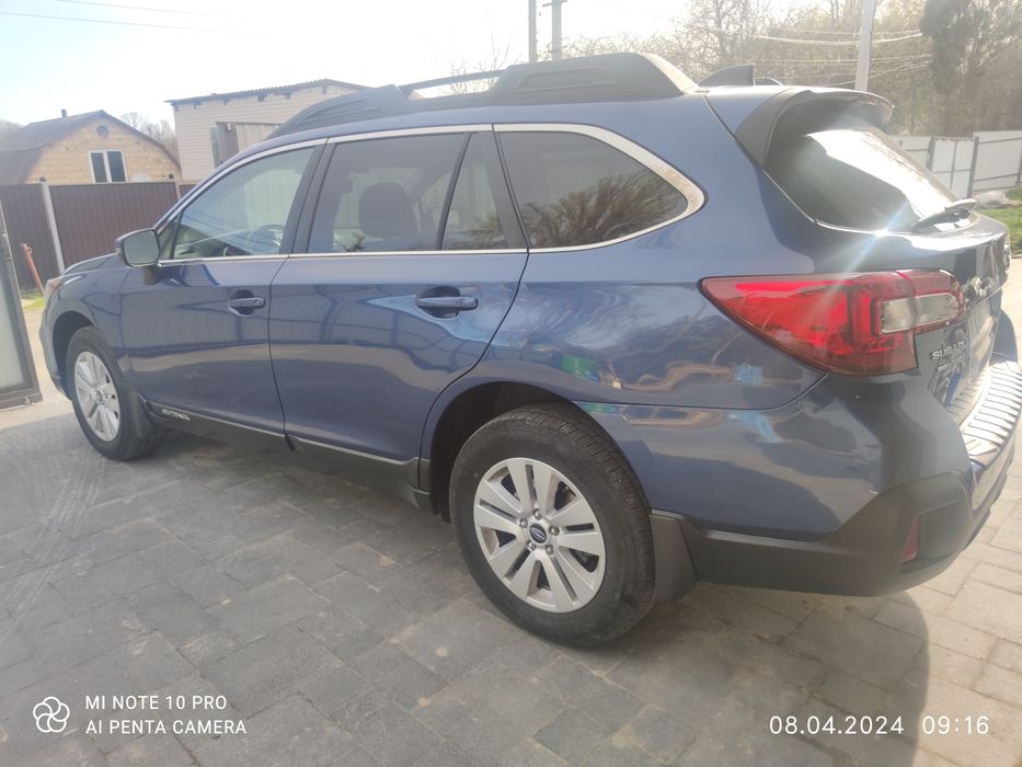 Subaru Outback premium 2019 2.5 4*4 бензин