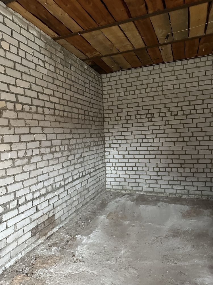 Сдам склад  возле метро Барабашова