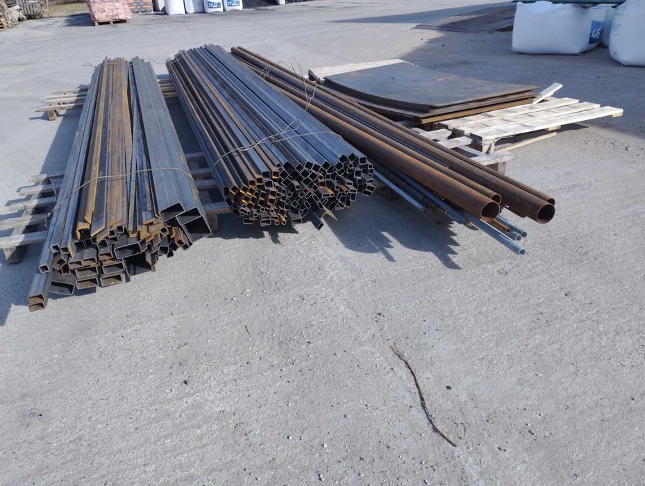 Stal: Profile, kątowniki, rury, drut żebrowany, blacha, ceownik