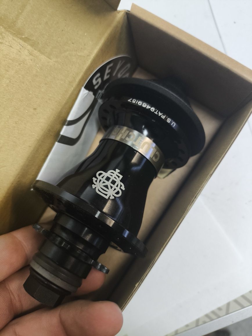 Komplet piast Odyssey Clutch V2 freecoaster + c5 front