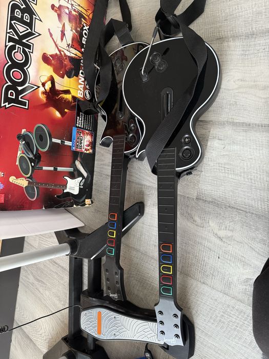 Rock band ps4 perkusja playstation gra cd mikrofon gitary