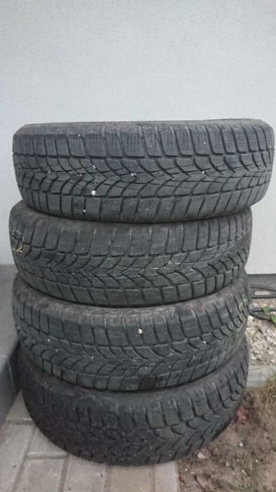 Opony Zimowe DUNLOP R16 195/65 SP WINTER SPORT 4D